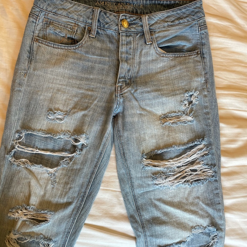 AE Tomgirl jeans
